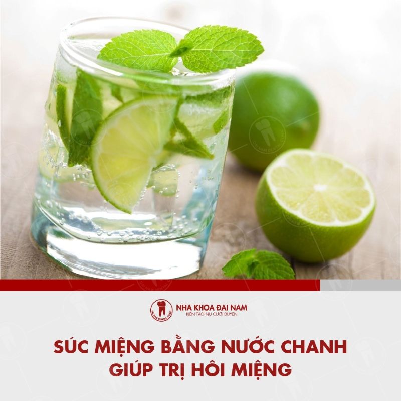 Suc mieng bang nuoc chanh la cach tri hoi mieng sau mot dem