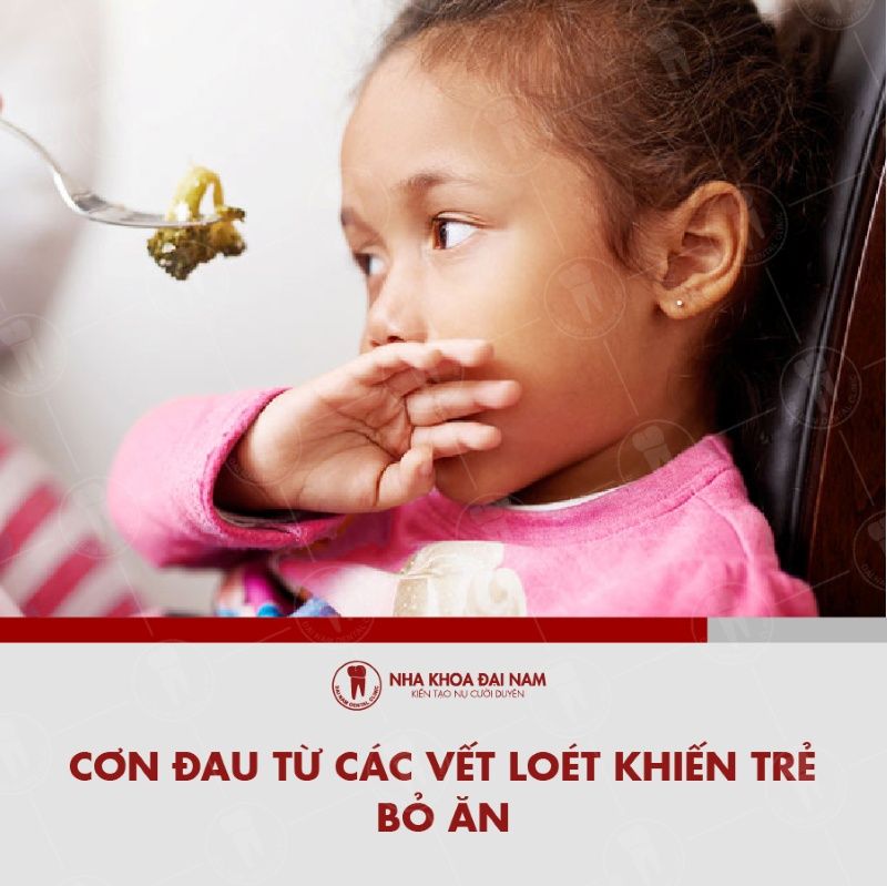 Con dau tu cac vet loet khien tre bo an
