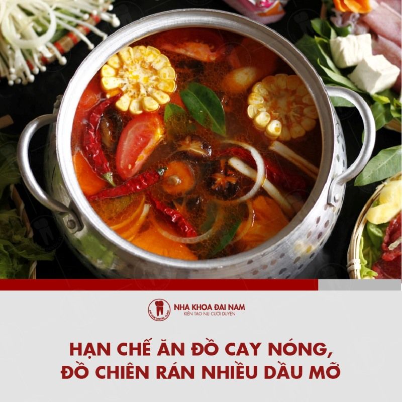 Tranh do an cay nong chua man hoac qua gion cung